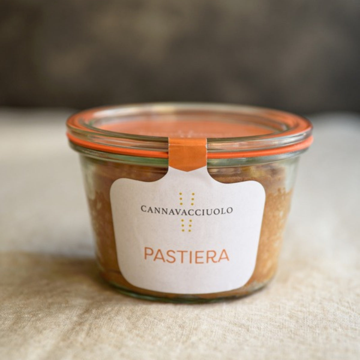 Vaso di pastiera Cannavacciuolo chiuso con etichetta