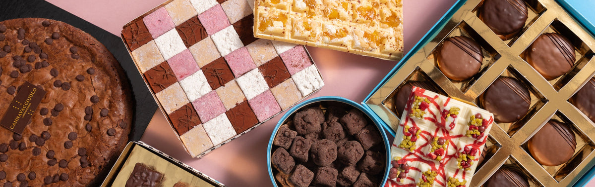 Tavola con dolci e conserve Cannavacciuolo