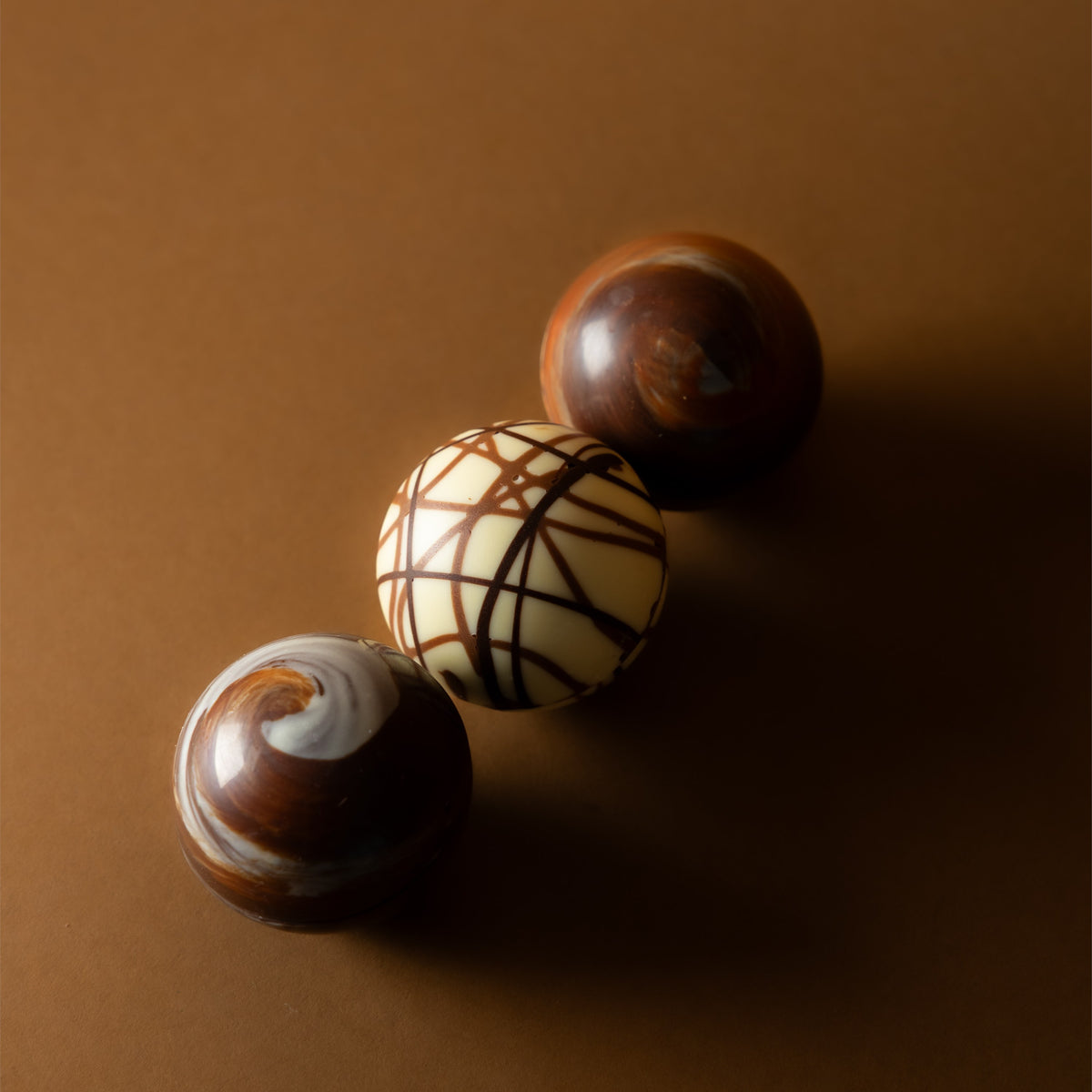 Choco bombe di cioccolato decorate