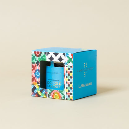 Confezione della crema spalmabile nocciole e cacao Cannavacciuolo