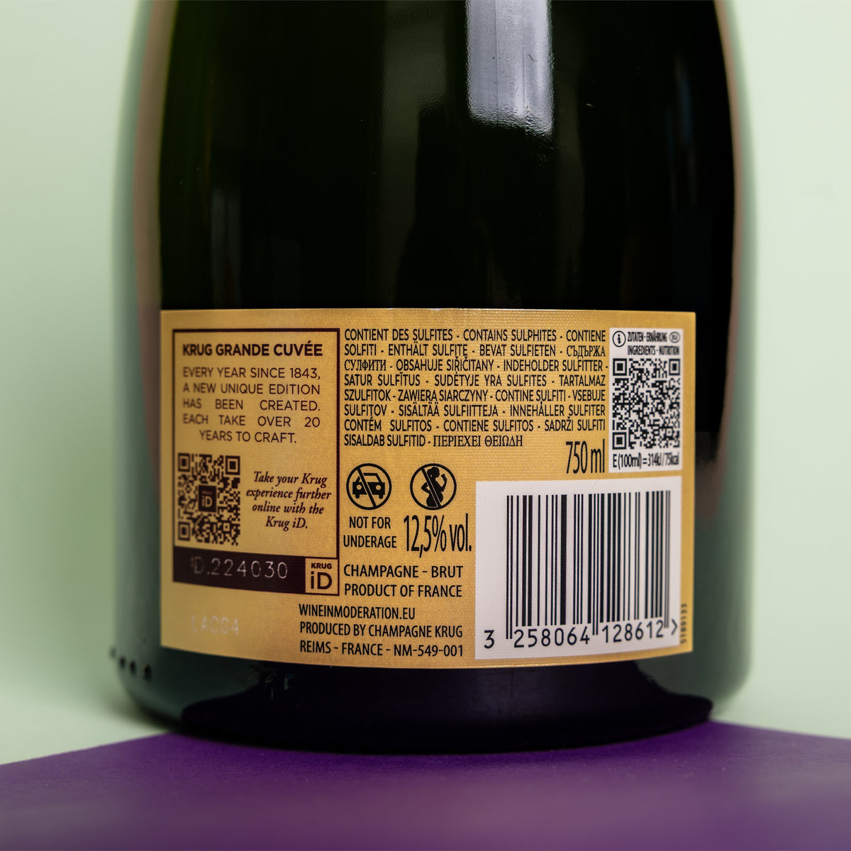 Retro etichetta della bottiglia Krug Grande Cuvée