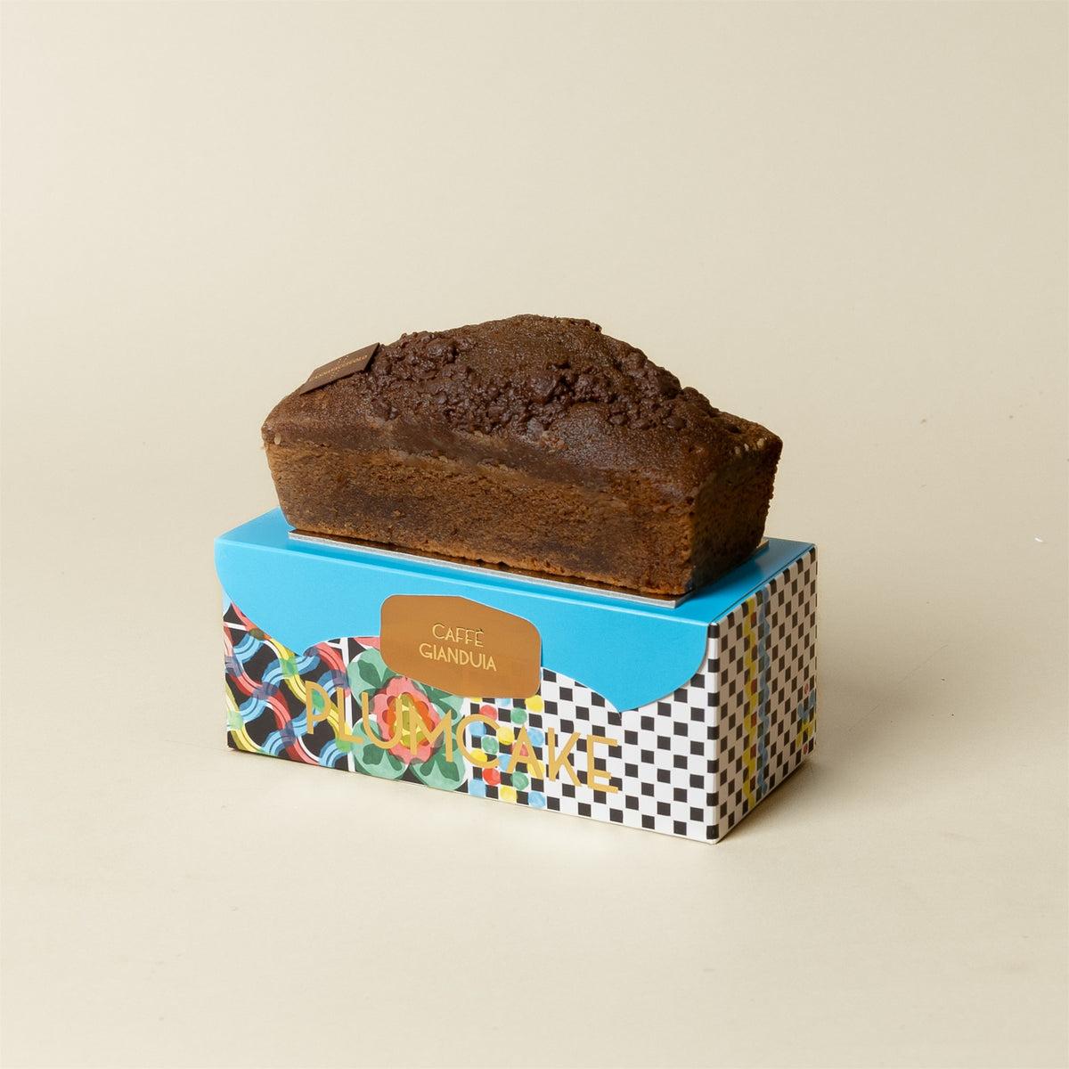 Plumcake al caffè e gianduia sulla sua confezione