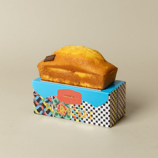 Plumcake all'arancia sulla sua confezione