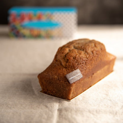 Plumcake alle noci pecan sulla confezione Cannavacciuolo