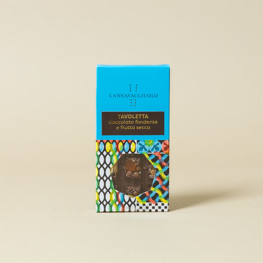 Astuccio della tavoletta di cioccolato fondente e frutta secca