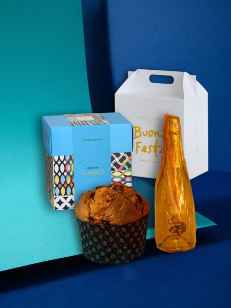 confezione regalo con panettone classico e bottiglia blanc de blancs